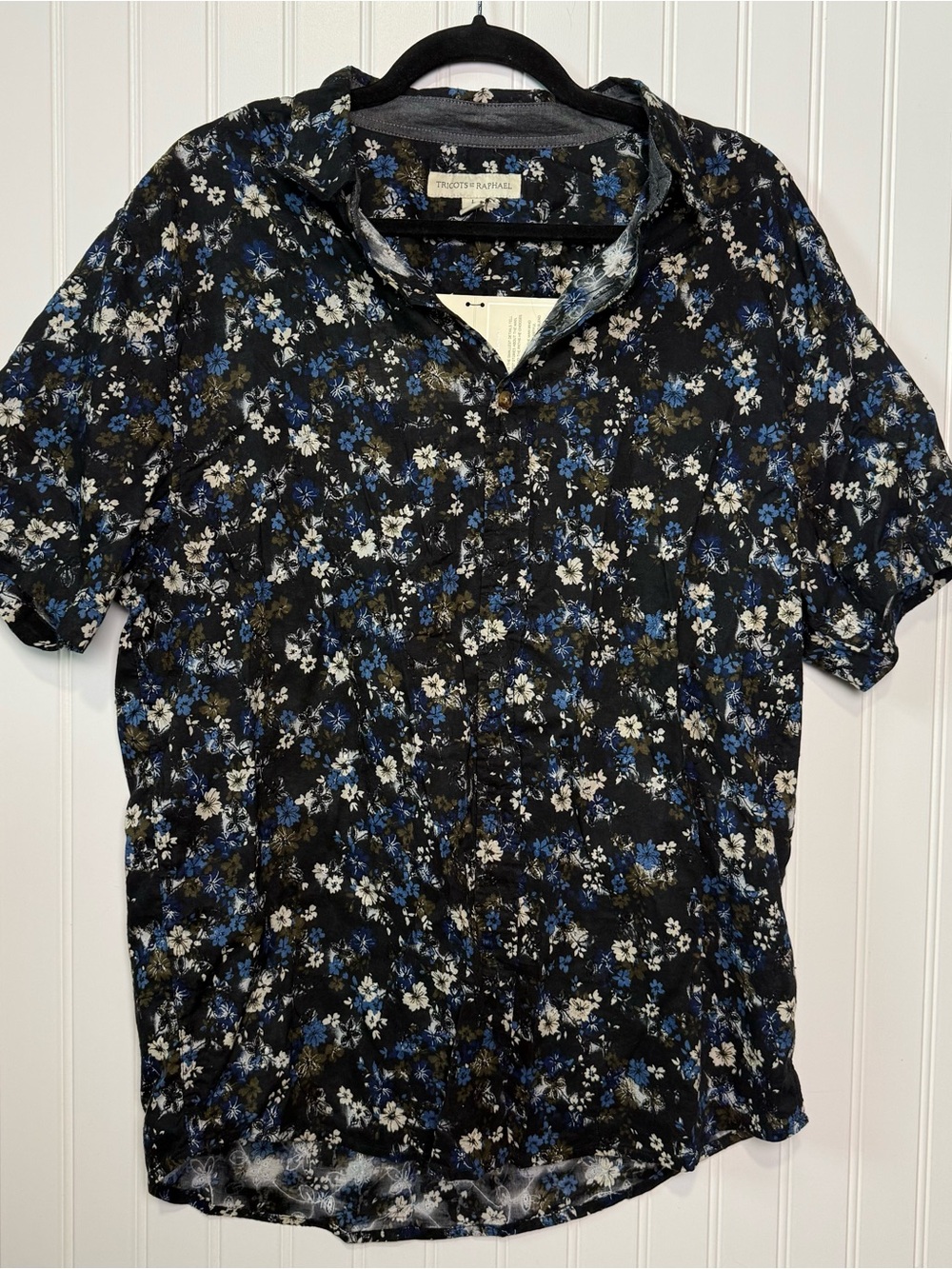 Tricots St Raphael Men’s L Floral Button Down Shirt NWT Black Blue Cotton